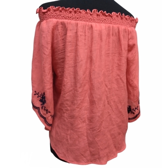 E hanger M off shoulder top embroidered sleeves - Picture 2 of 10